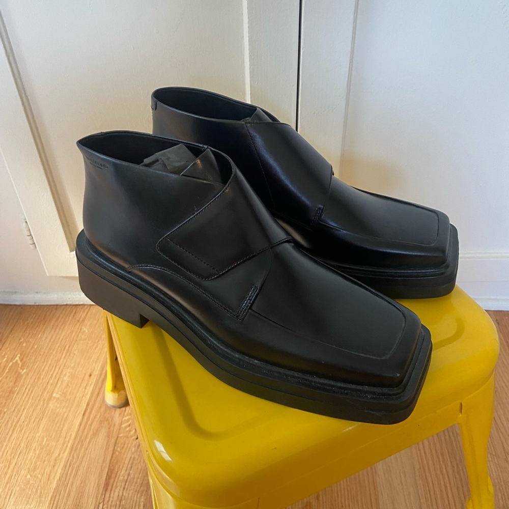 Vagabond Leather Square Toe Leather Shoes
